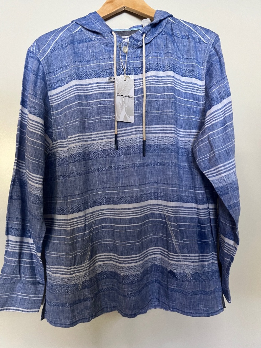 Tommy Bahama Barbados Breeze Stretch hooded pullover  (NWT)  Med